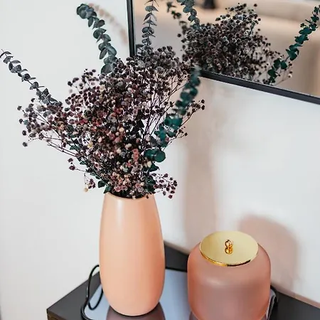 Camoes Downtown With Parking