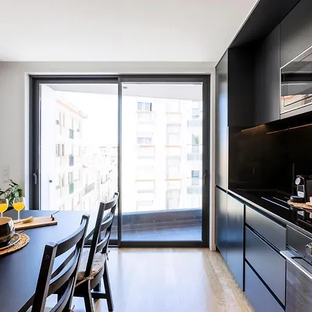 Camoes Downtown With Parking Appartement *
