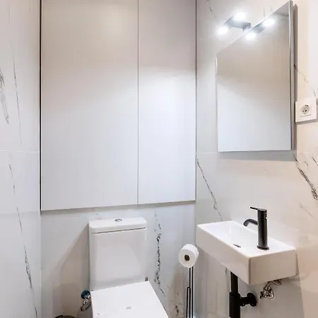 Camoes Downtown With Parking Appartement Oporto