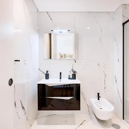 Camoes Downtown With Parking Appartement Oporto