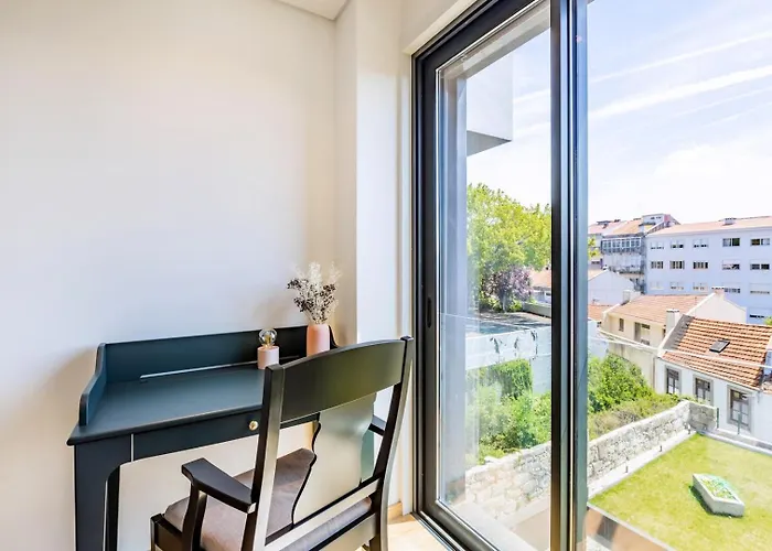 Lejlighed Camoes Downtown With Parking Porto