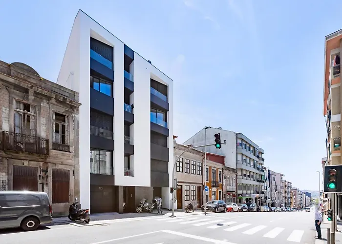 Camoes Downtown With Parking * Porto