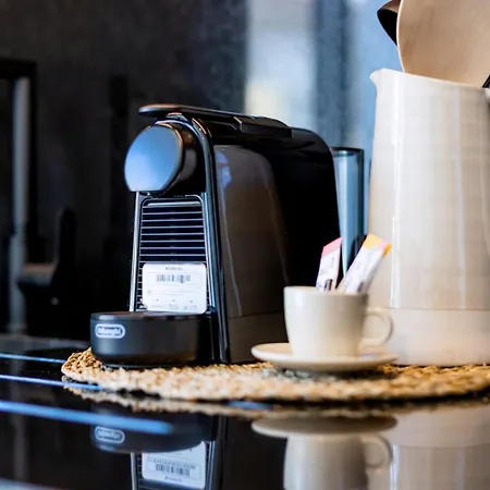 Camoes Downtown With Parking Πόρτο