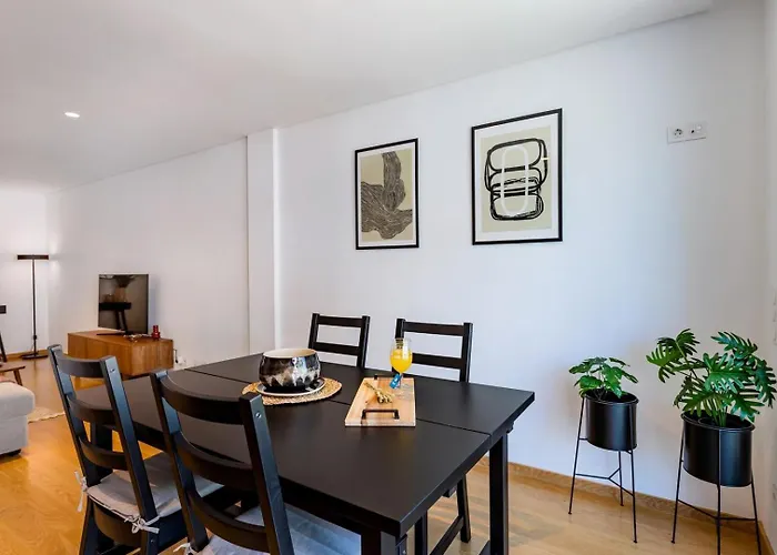 Διαμέρισμα Camoes Downtown With Parking *